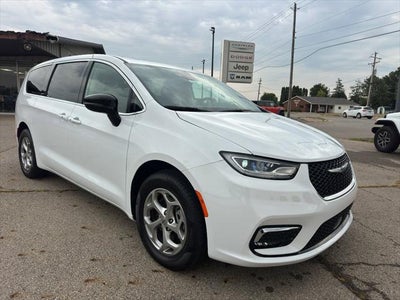 2024 Chrysler Pacifica Limited AWD