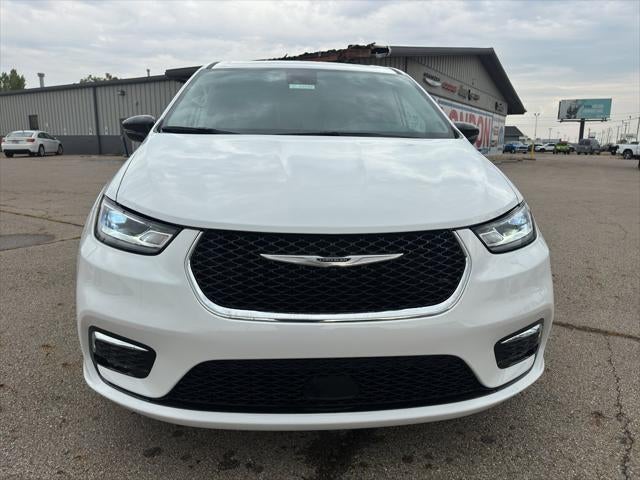 2024 Chrysler Pacifica Limited AWD