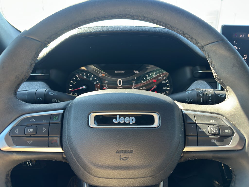 2023 Jeep Compass Latitude Lux FWD