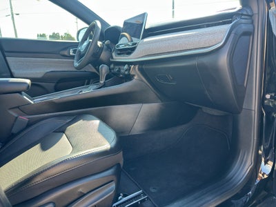 2023 Jeep Compass Latitude Lux FWD