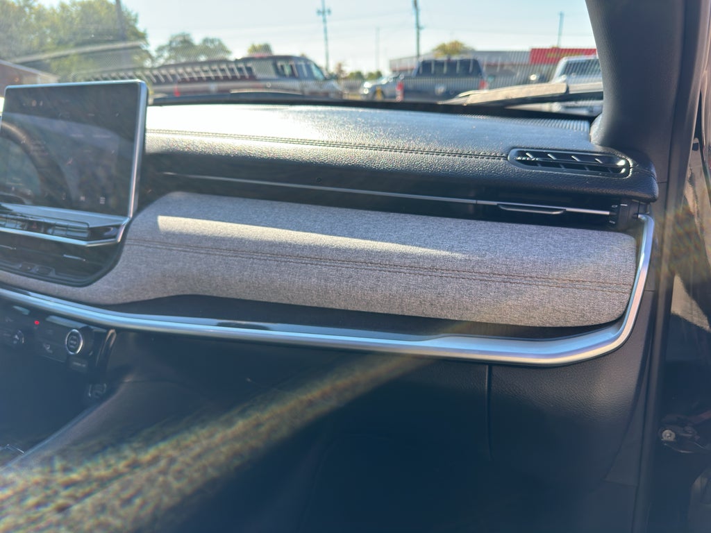 2023 Jeep Compass Latitude Lux FWD