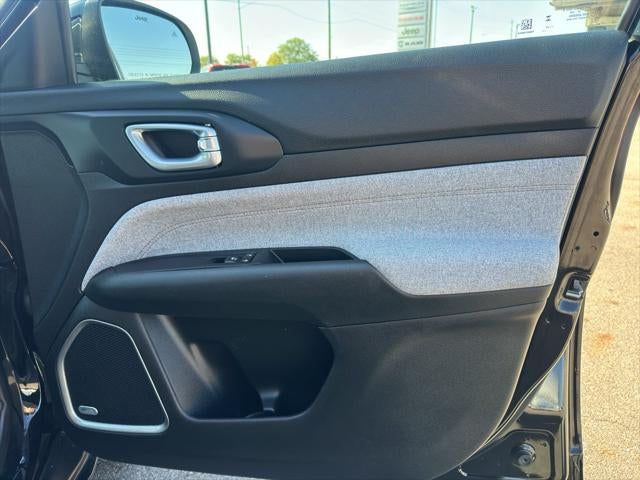 2023 Jeep Compass Latitude Lux FWD