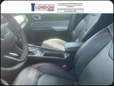 2023 Jeep Compass Latitude Lux FWD