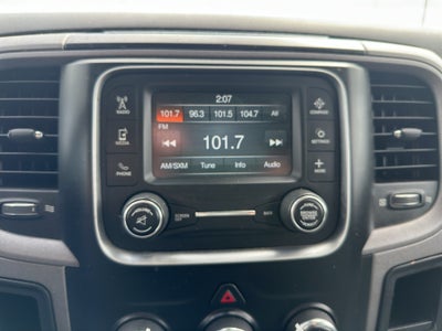 2017 RAM 3500 Tradesman Crew Cab 4x4 6'4' Box