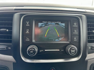 2017 RAM 3500 Tradesman Crew Cab 4x4 6'4' Box