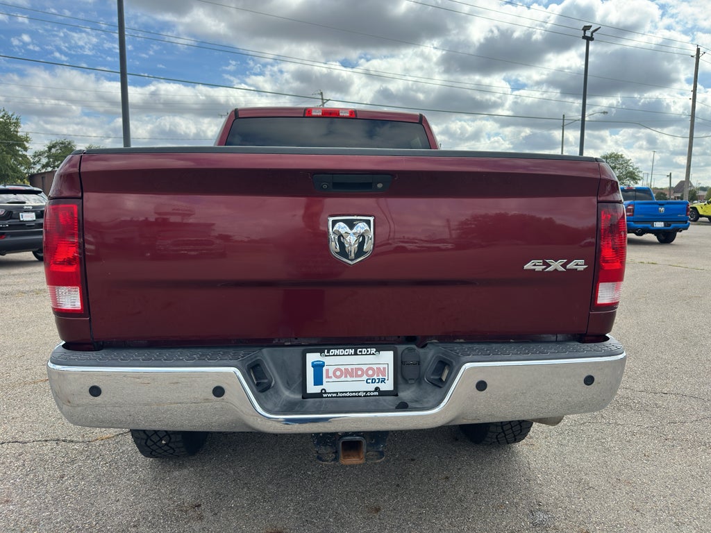 2017 RAM 3500 Tradesman Crew Cab 4x4 6'4' Box