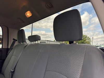 2017 RAM 3500 Tradesman Crew Cab 4x4 6'4' Box